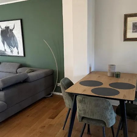 아파트 Reinkommen Und Sich Zuhause Fuehlen, 3 Zimmer, Traumhafter Balkon 슈타인 바이 뉘른베르크
